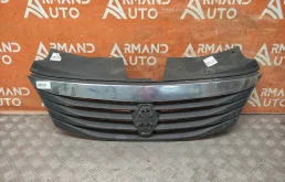 Решетка радиатора Renault Logan 2009-2015 8200752748 1