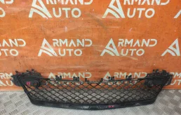 Решетка бампера Mercedes C-Class 2011-2015 A2048851324 W204, передняя
