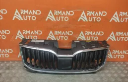 Решетка радиатора skoda Octavia 2017-2020 5E0853653AZD4 3 A7 (5E)