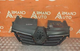 Решетка радиатора RENAULT Logan 2018-2022 623105887R 2