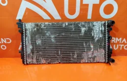 Радиатор двигателя (двс) Skoda Fabia 2007-2014 6R0121253 2 5J