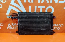 Радиатор кондиционера Skoda Octavia 2008-2013 1K0820411Q 2 A5 (1Z)
