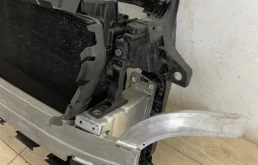 Кассета радиаторов для Audi Q7 2015 года на фотографиях