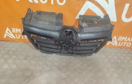 Решетка радиатора Renault Logan 2018-2022 623105887R 2