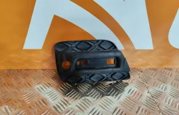 Решетка бампера Renault Sandero 2013-2022 850761319R 2, задняя правая