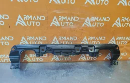 Кронштейн бампера нижний Toyota Fortuner 2015-нв 52129KK010 2, передний