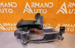 Дефлектор радиатора Toyota RAV4 2015-2019 1669136090 4 CA40, правый