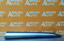 Молдинг двери Mitsubishi Outlander 2015-2023 5727A404 3, передний правый