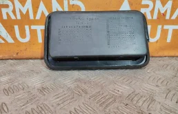 Накладка вентиляционной решетки багажника Lexus RX 2008-2015 6299748010 3 AL10, правая