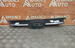 Решетка радиатора Ford Focus 2011-2015 2048467 3