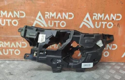Кронштейн бампера BMW X3 2014-2017 51117338561 F25, передний левый