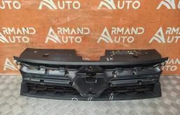Решетка радиатора RENAULT Duster 2015-2021 623103564R 1