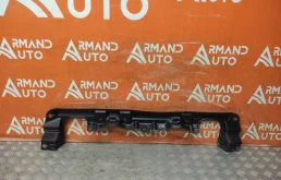 Кронштейн бампера нижний Toyota Fortuner 2015-нв 52129KK010 2, передний