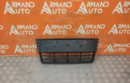 Решетка бампера Ford Focus 2011-2015 1718734 3, передняя