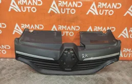 Решетка радиатора Renault Logan 2012-2018 623105727R 2