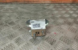 Петля двери багажника Lexus NX 2014-2021 6881048011 1, правая