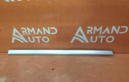 Накладка молдинга двери Land Rover Range Rover 2012-2022 LR038857 4 L405, задняя правая