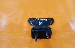 Петля двери багажника Lexus NX 2014-2021 6881048011 1, правая