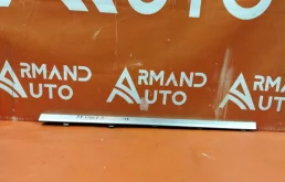 Накладка молдинга двери Land Rover Range Rover 2012-2022 LR038858 4 L405, задняя левая