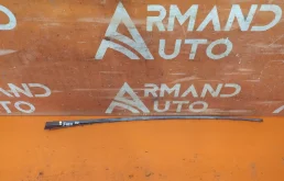 Кронштейн молдинга лобового стекла Ford Focus 2011-2019 2002777 3, правый