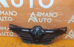 Решетка радиатора Renault Kaptur 2016-2020 623107303R 1
