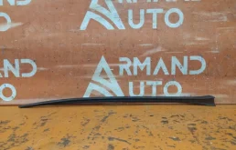 Молдинг лобового стекла Audi Q5 2008-2017 8R0854327A 1 8R, левый