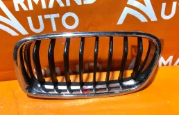 Решетка радиатора BMW 3 series 2011-2020 51137260497 F30 F31, левая