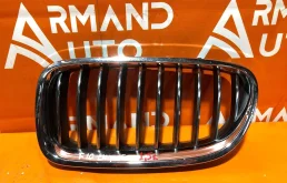 Решетка радиатора BMW 5 series 2013-2017 51137412323 F10 F11, левая