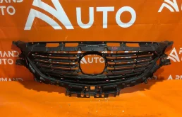 Решетка радиатора Mazda 6 2015-2018 G46L50712A 3 GJ