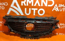Решетка радиатора Mazda 6 2015-2018 G46L50712A 3 GJ