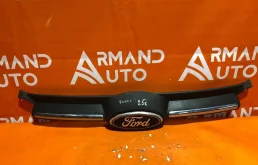 Решетка радиатора Ford Focus 2011-2015 2048467 3