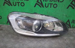 Фара Volvo XC60 2013-2017 31698809 1, правая