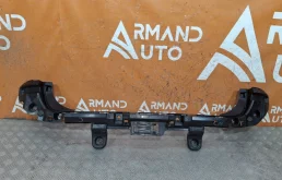 Кронштейн бампера центральный BMW X1 2009-2015 51122990161 E84, задний