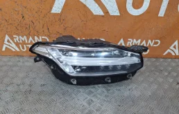 Фара Volvo XC90 2014-2019 31677039 2, правая