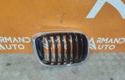 Решетка радиатора BMW X3 2017-2021 51137397466 G01, правая