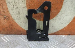 Крюк замка капота Mercedes CLS-Class 2010-2017 A2188800064 C218