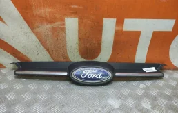 Решетка радиатора Ford Focus 2011-2015 2048467 3