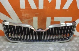 Решетка радиатора SKODA Superb 2013-2015 3T0853668B9B9 2
