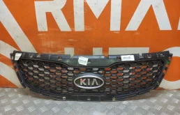 Решетка радиатора KIA Sorento 2009-2012 863502P000 2 XM
