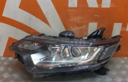 Фара MItsubishi OUTLANDER 2015-2023 8301C853 3, левая