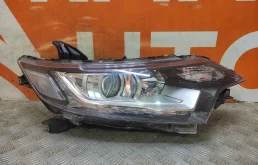Фара MItsubishi Outlander 2015-2023 8301C854 3, правая