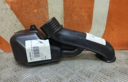 Патрубок воздушного фильтра VOLKSWAGEN Polo 2014-2020 04E129618D 5
