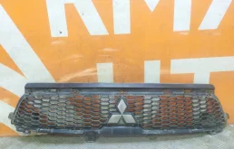 Решетка радиатора Mitsubishi Outlander 2009-2013 6402A198 2 XL