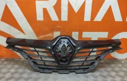 Решетка радиатора Renault Kaptur 2016-2020 623107303R 1