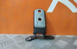 Петля двери нижняя Toyota RAV4 2005-2013 6877052031 3 XA30, задняя правая