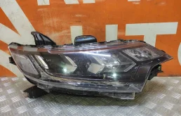 Фара Mitsubishi Outlander 2018-2023 8301D332 3, правая