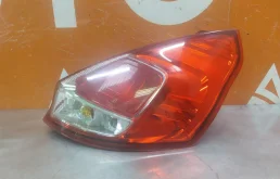 Фонарь Ford Fiesta 2012-2019 1877010 MK6, правый