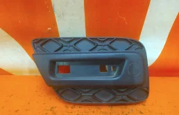 Решетка бампера Renault Sandero 2013-2022 850761319R 2, задняя правая