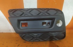 Решетка бампера Renault Sandero 2013-2022 850761319R 2, задняя правая