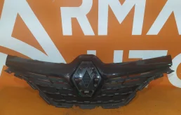 Решетка радиатора Renault Kaptur 2016-2020 623107303R 1